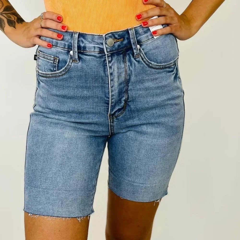 Judy Blue Cool Denim Tummy Control Shorts, Small Inseam 7.5”-9” Bermuda - Picture 8 of 11